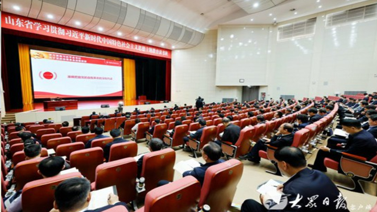 自治區(qū)政府黨組理論學(xué)習(xí)中心組舉行集體學(xué)習(xí)