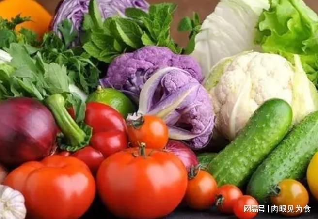 多吃蔬菜水果有助改善睡眠