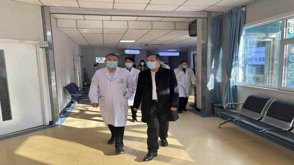通用技術(shù)環(huán)球醫(yī)療董事會(huì)主席、黨委書記陳仕俗赴太原市第七人民醫(yī)院調(diào)研